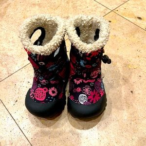 BOGS B-MOC GARDEN PARTY BABY BOOTS size 5